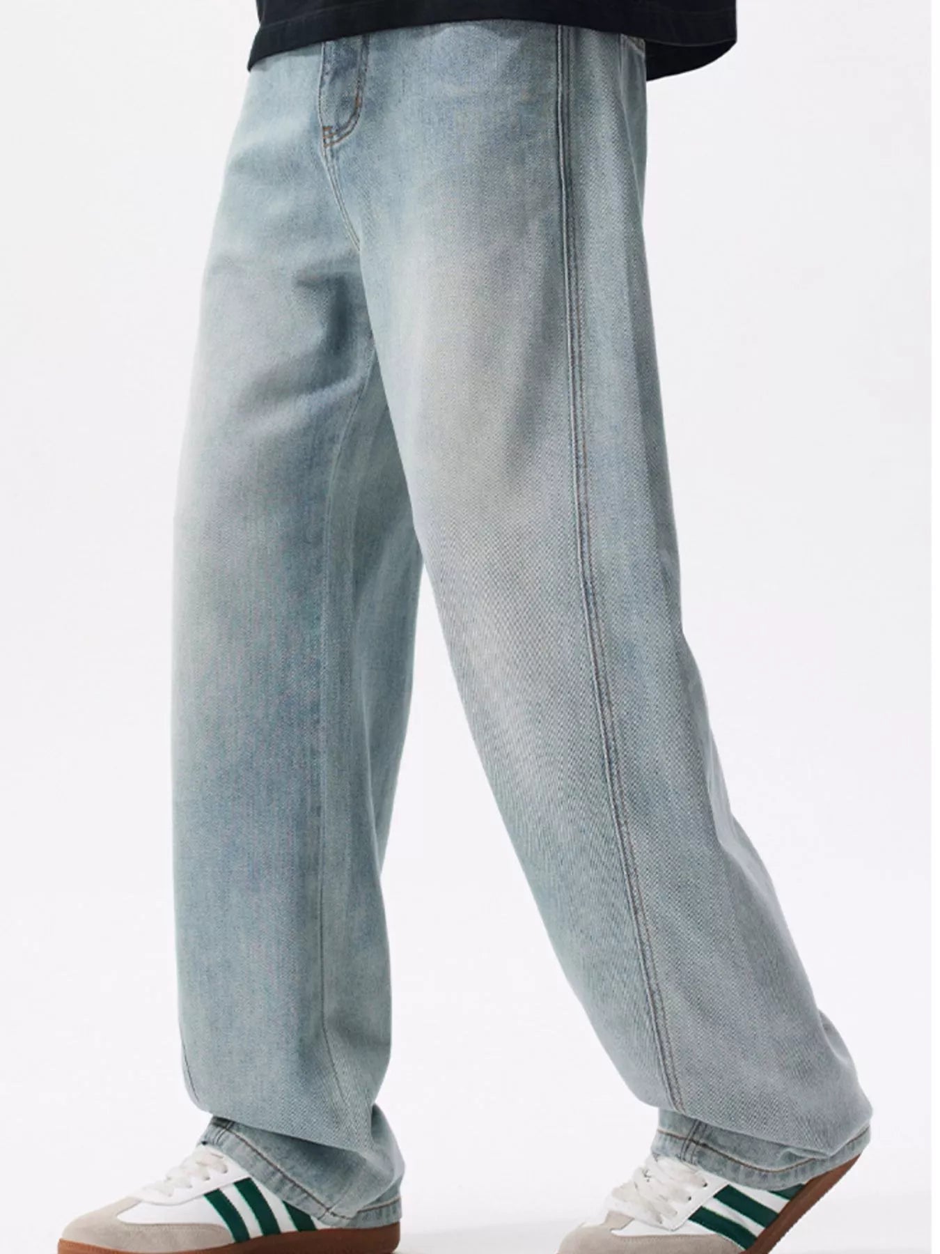 Men's Loose Fit Jeans