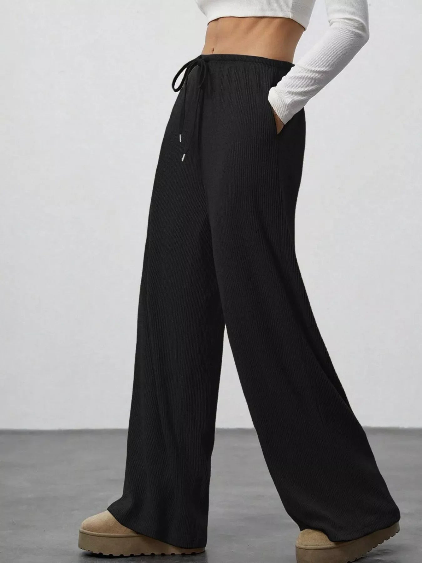 Relaxed Fit Drawstring Pants