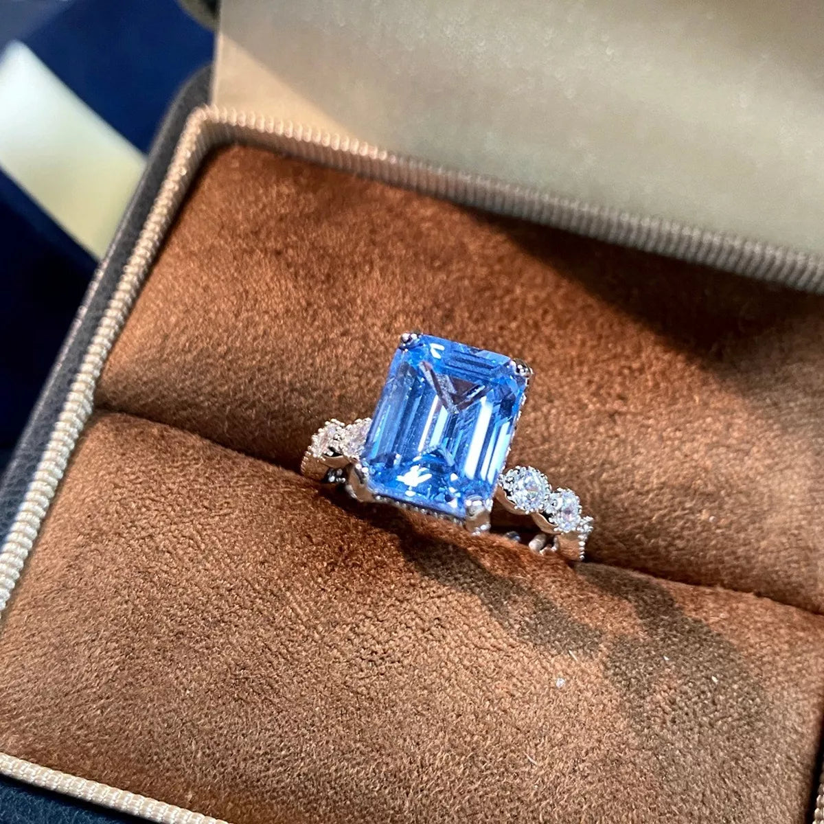 925 Sterling Silver Zircon Geometric Ring