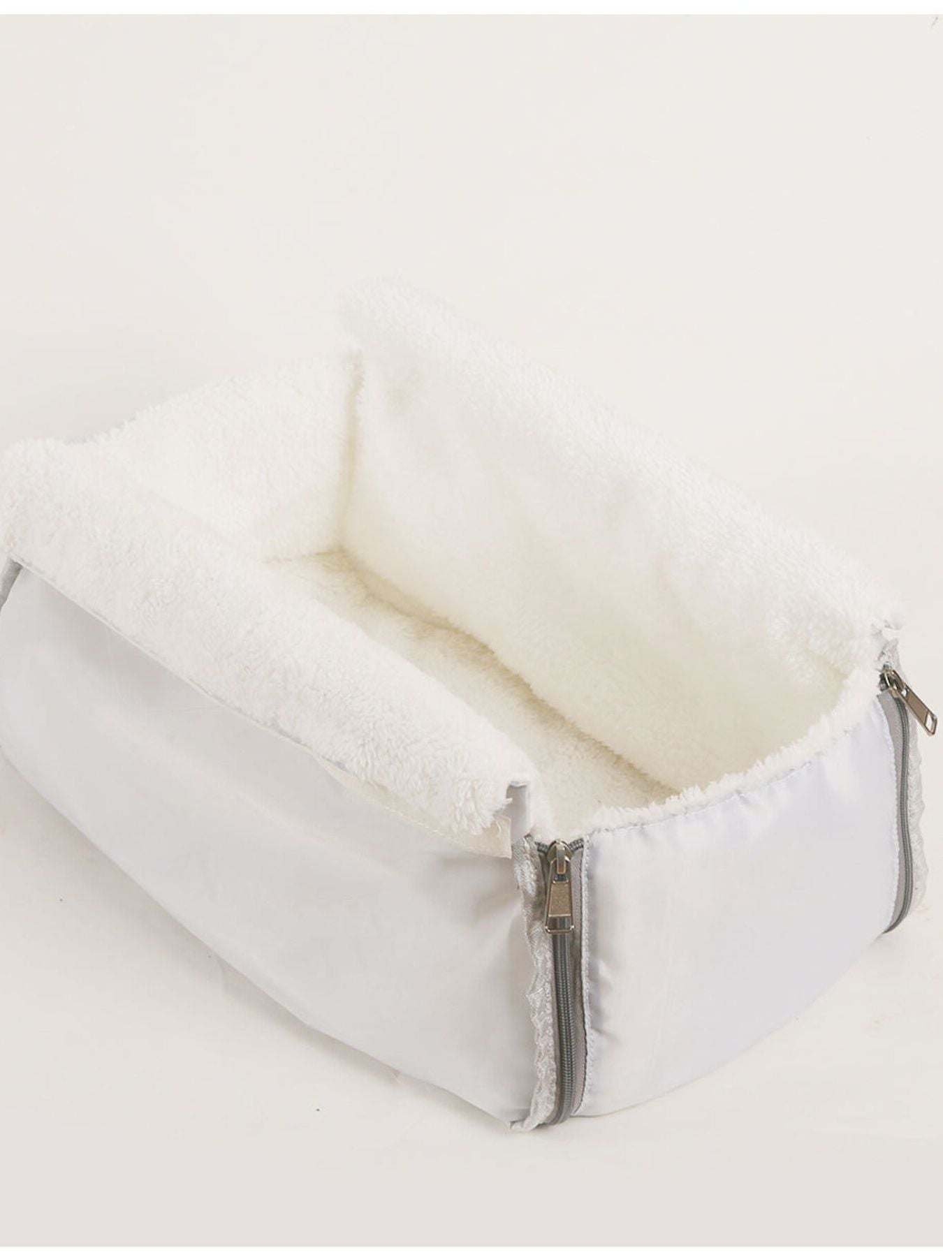 Comfortable & Breathable Pet Carrier Bag