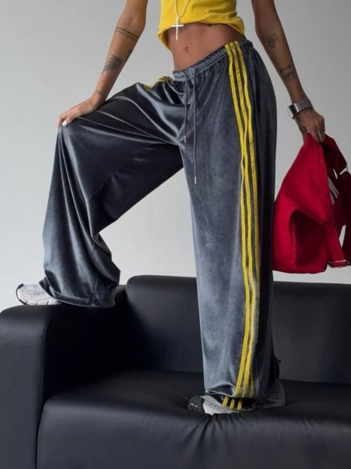 Contrast Side Stripes Wide-Leg Pants