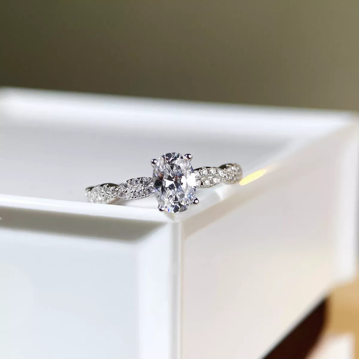 Cultivating High-Carbon Diamond 925 Sterling Silver Oval Ring