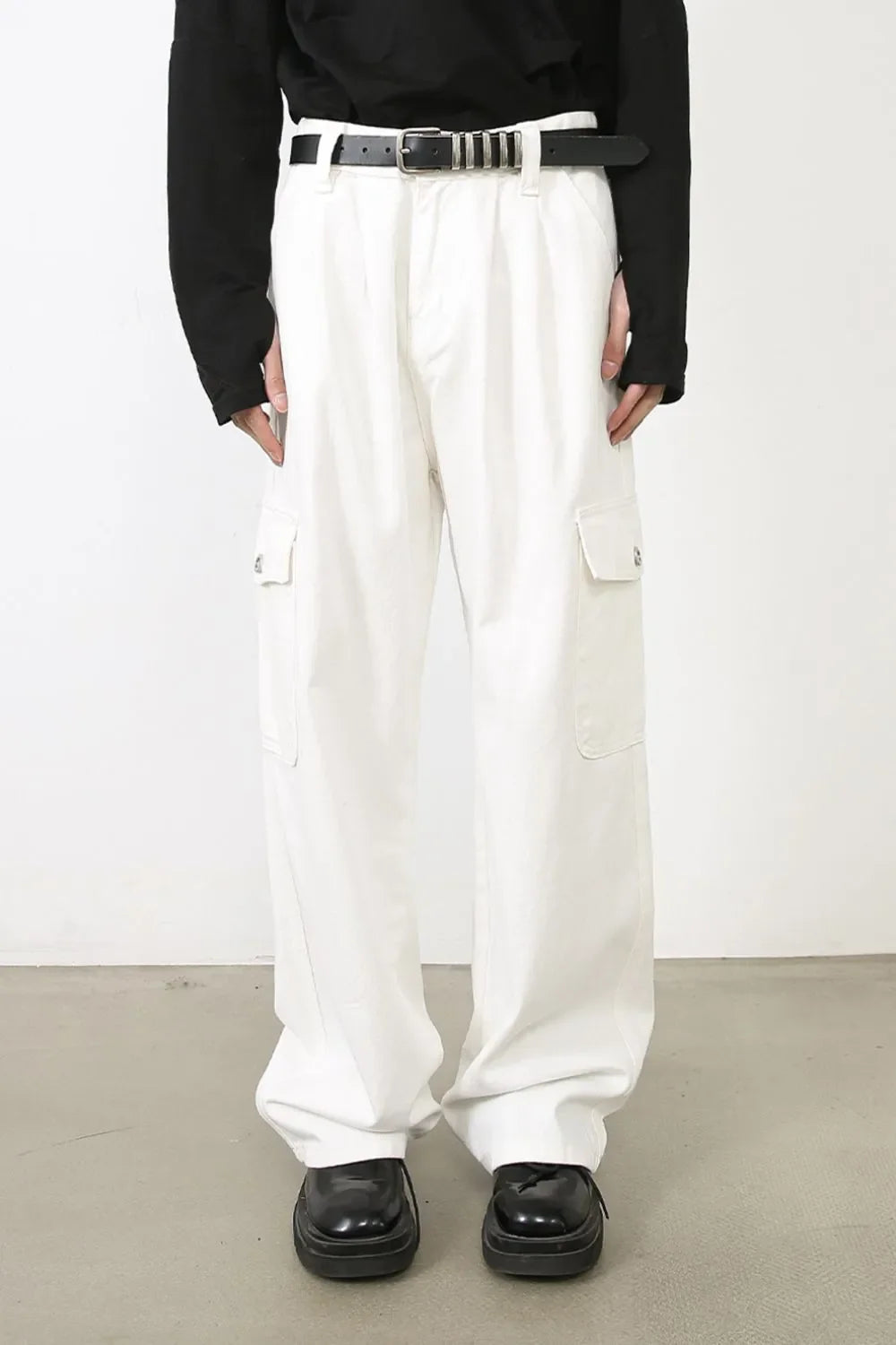 Men's Loose Fit Cargo Jeans