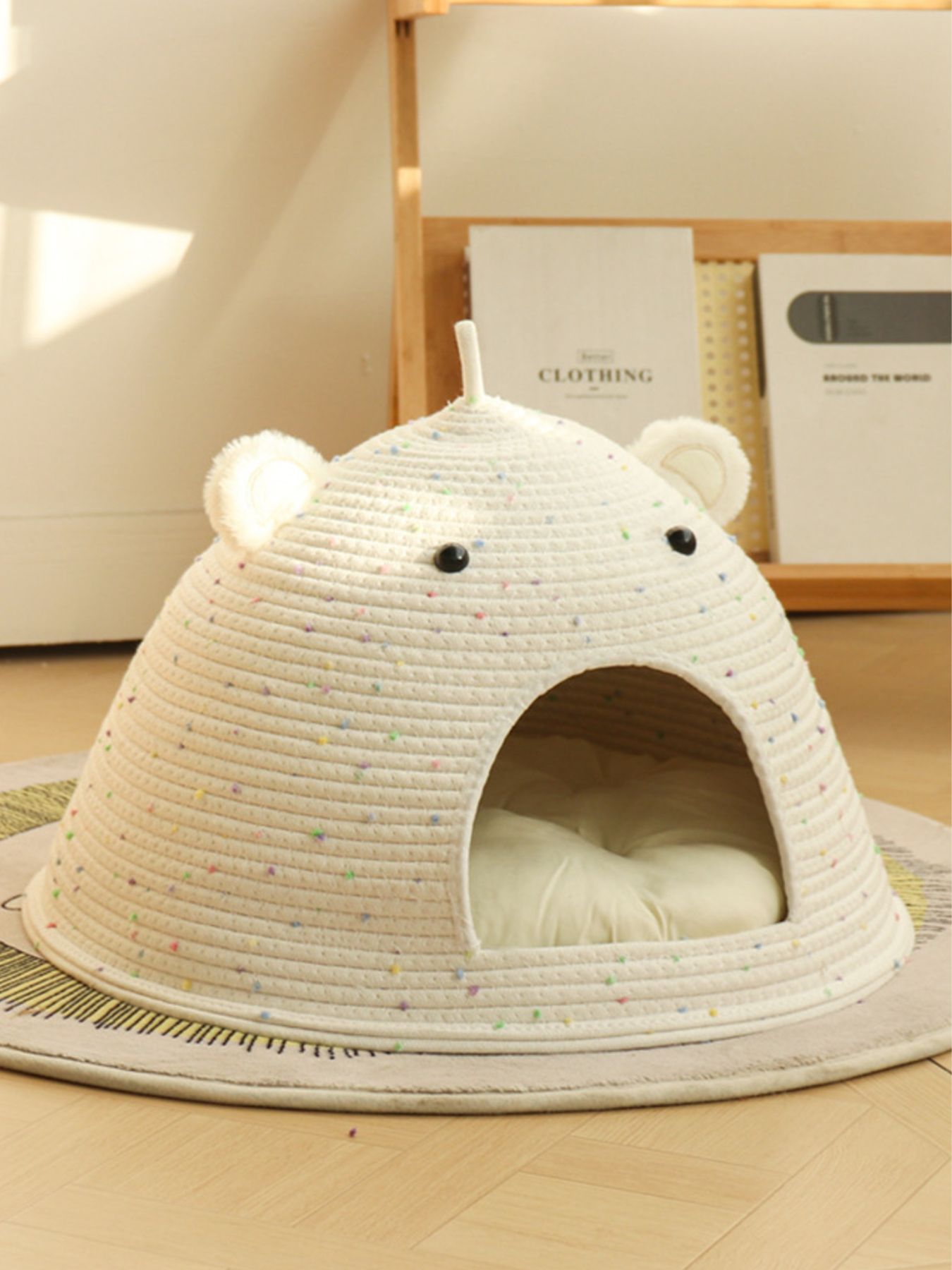 Bear Ear Woven Pet Nest