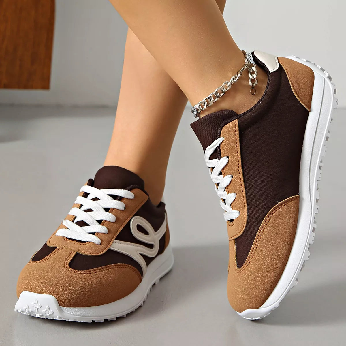 Casual Lace-Up Contrast Sneakers