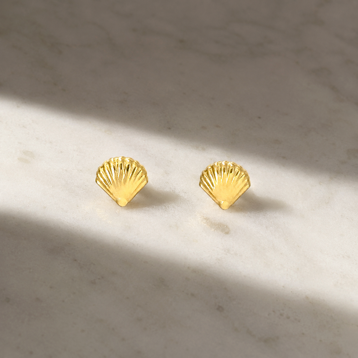 HOLLY DAINTY GOLD SEA SHELL STUD EARRINGS