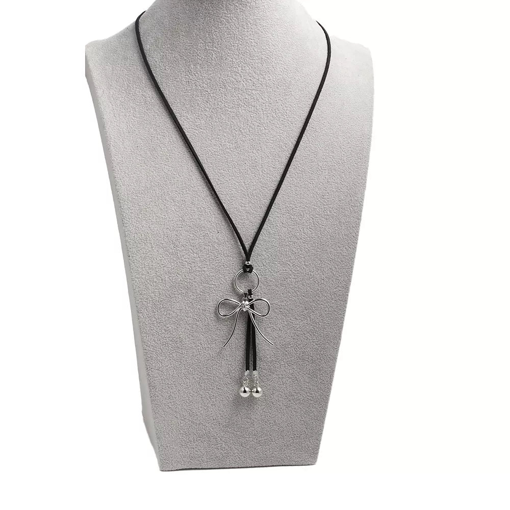 Elegant Bow Pendant Necklace