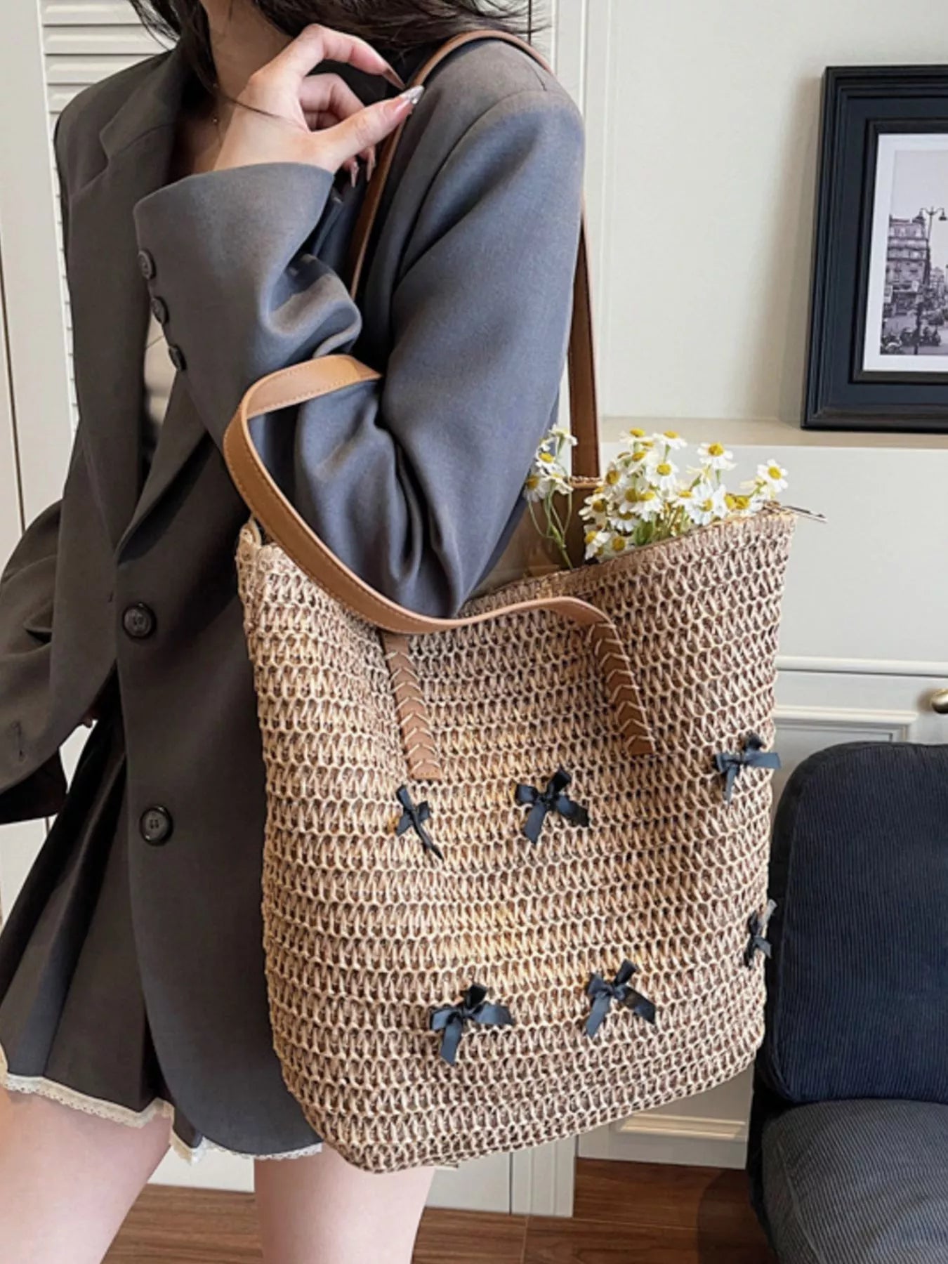 Woven Straw Bow Handbag