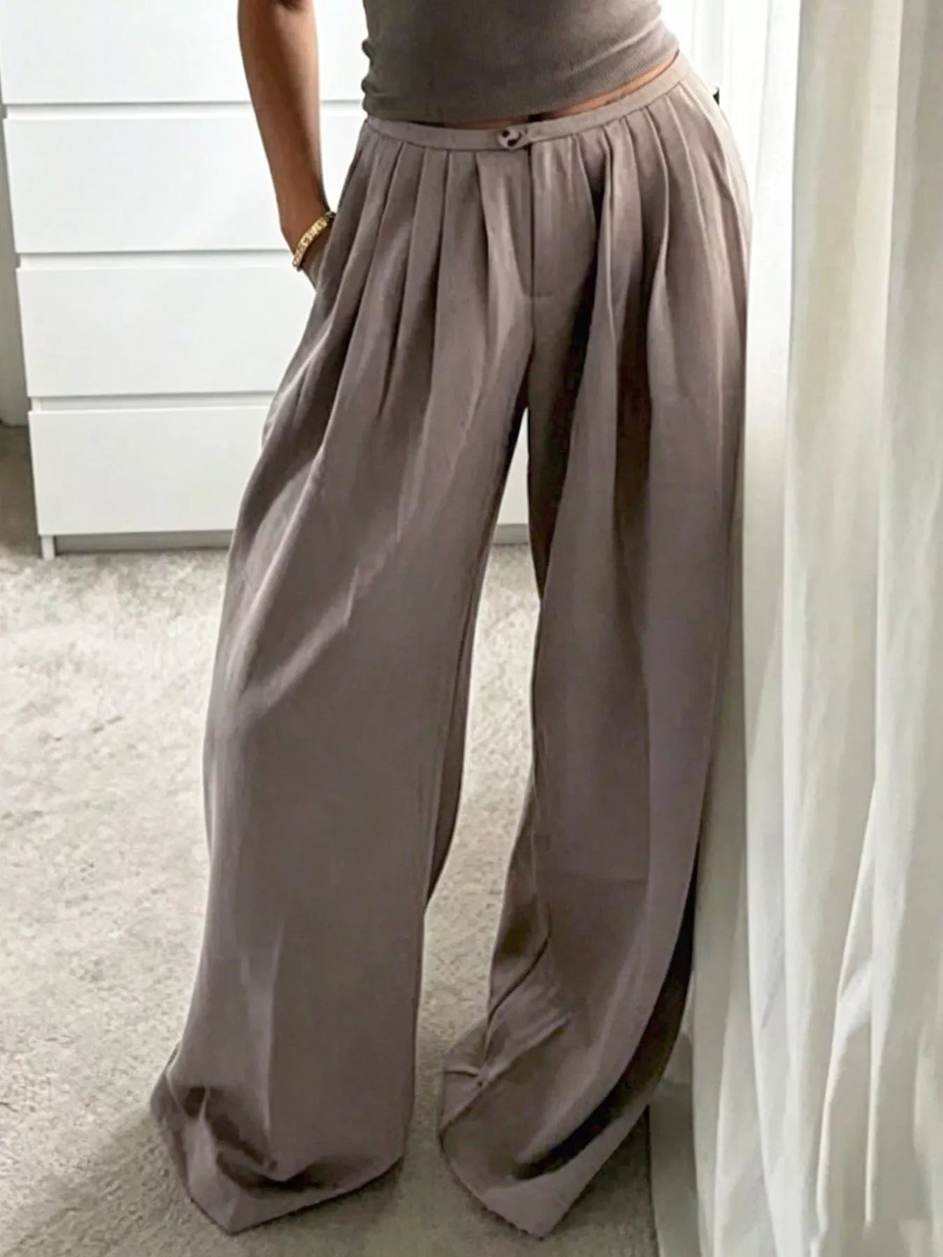 Wide-Leg Pleated Pants