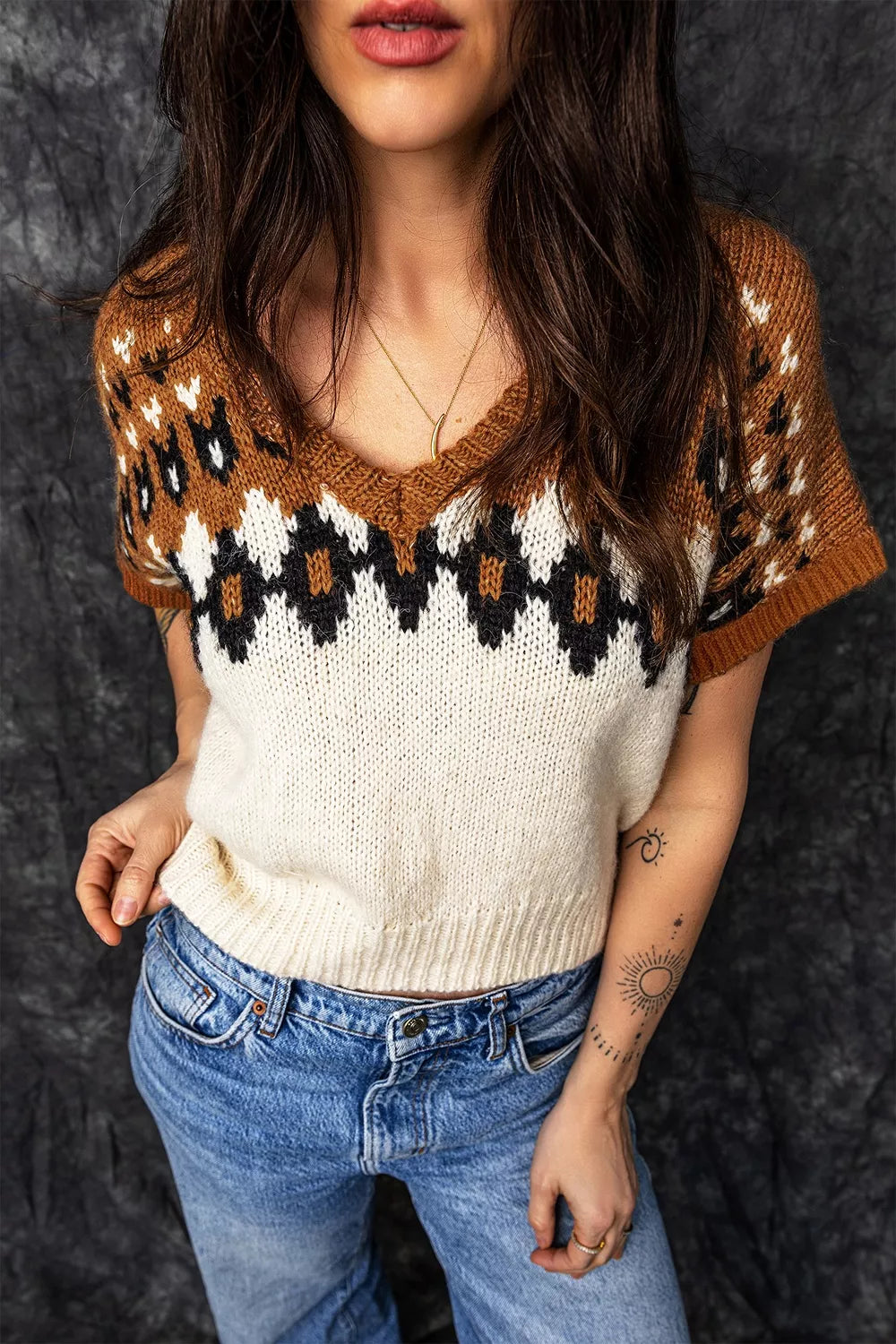 V Neck Short Sleeve Geometric Sweater