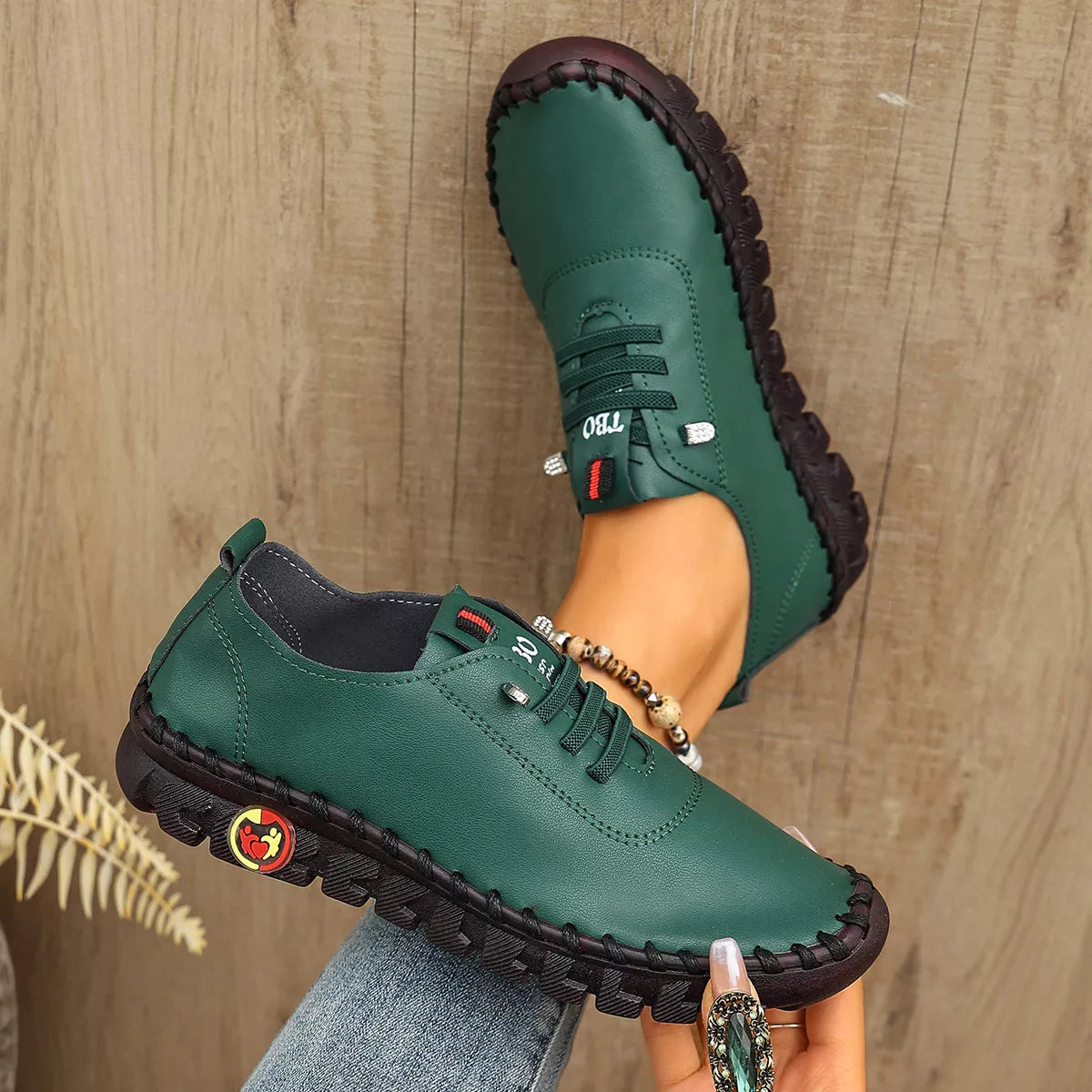 Round Toe Lace Up Sneakers