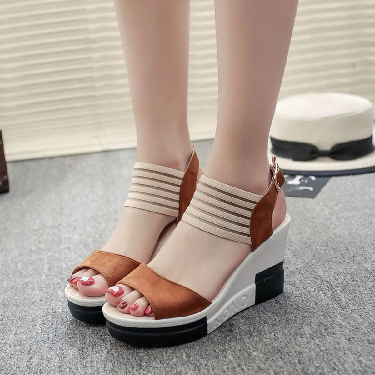 Contrast Platform Wedge Sandals