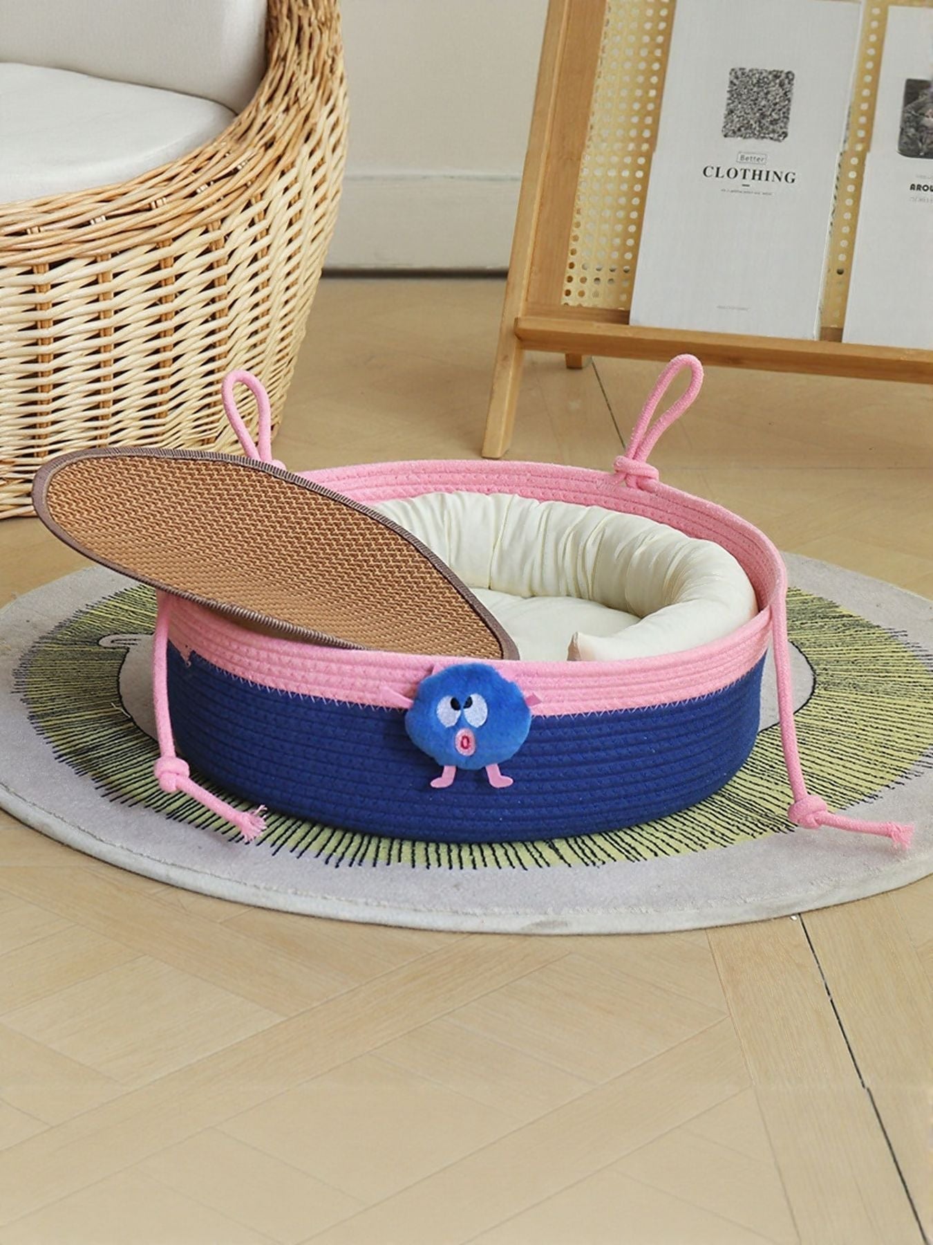 Two-Tone Woven Pet Nest