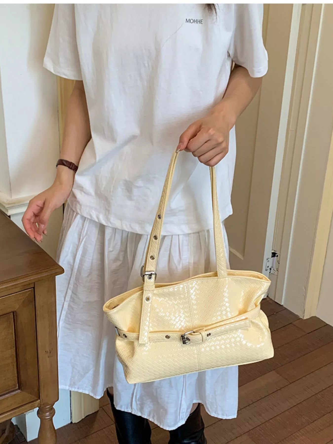 Buckle Detail Shoulder Bag