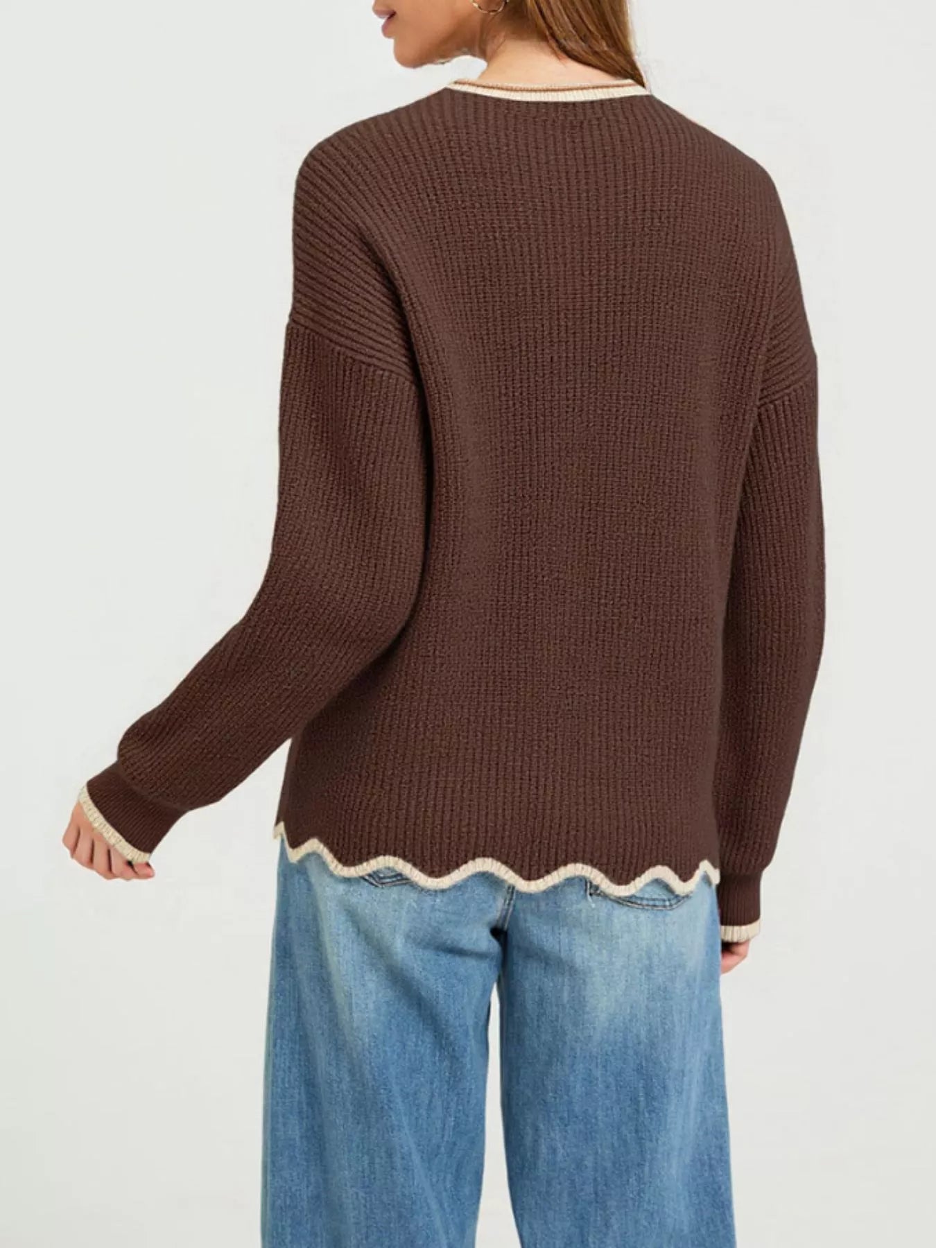 Contrast Trim Scalloped Hem Ribbed Knit Sweater