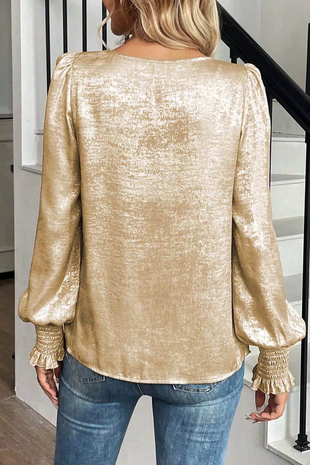 Round Neck Lantern Sleeve Blouse