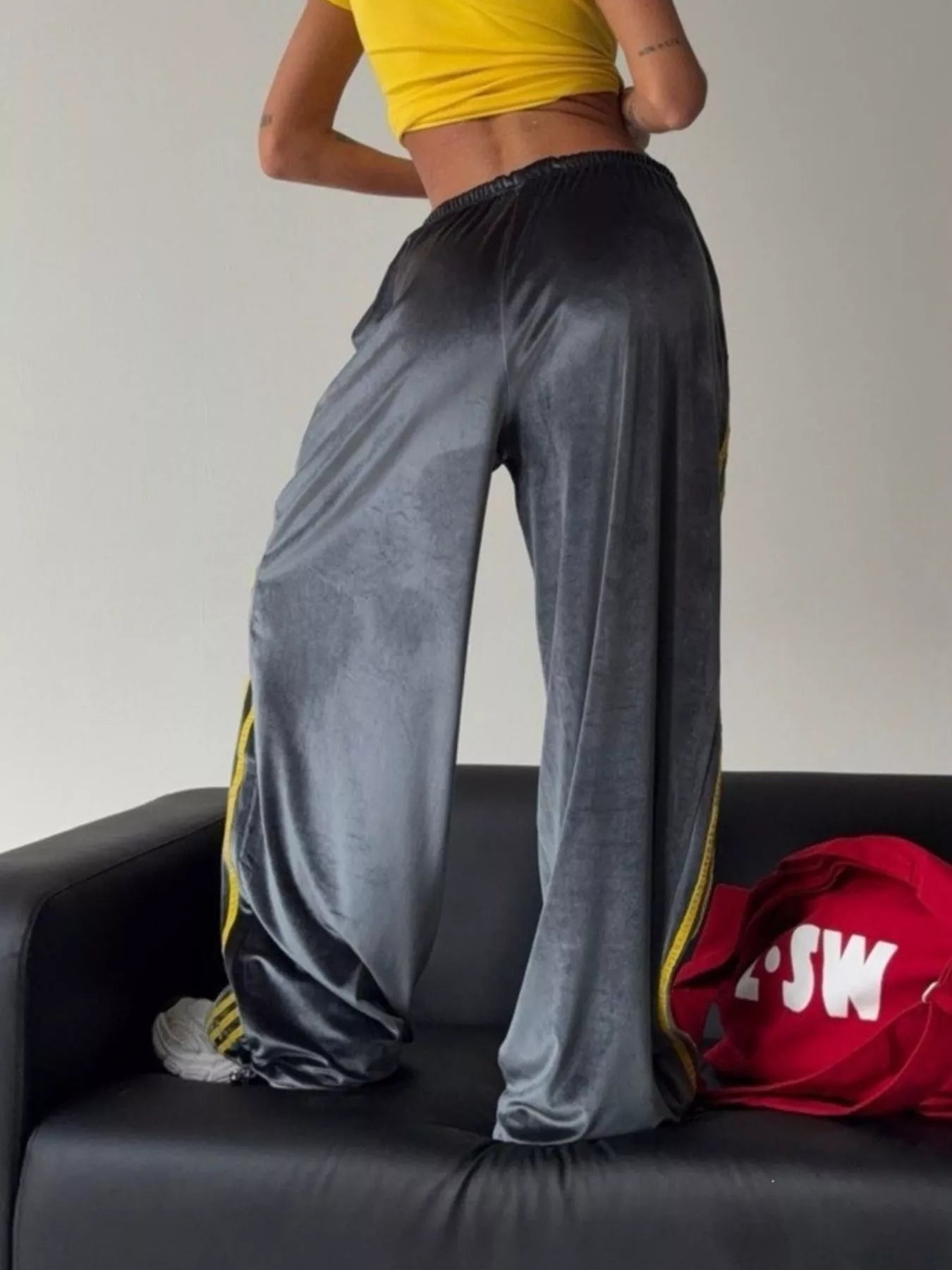 Contrast Side Stripes Wide-Leg Pants