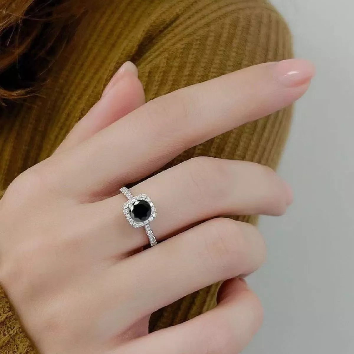 1 Carat Moissanite 925 Sterling Silver Ring