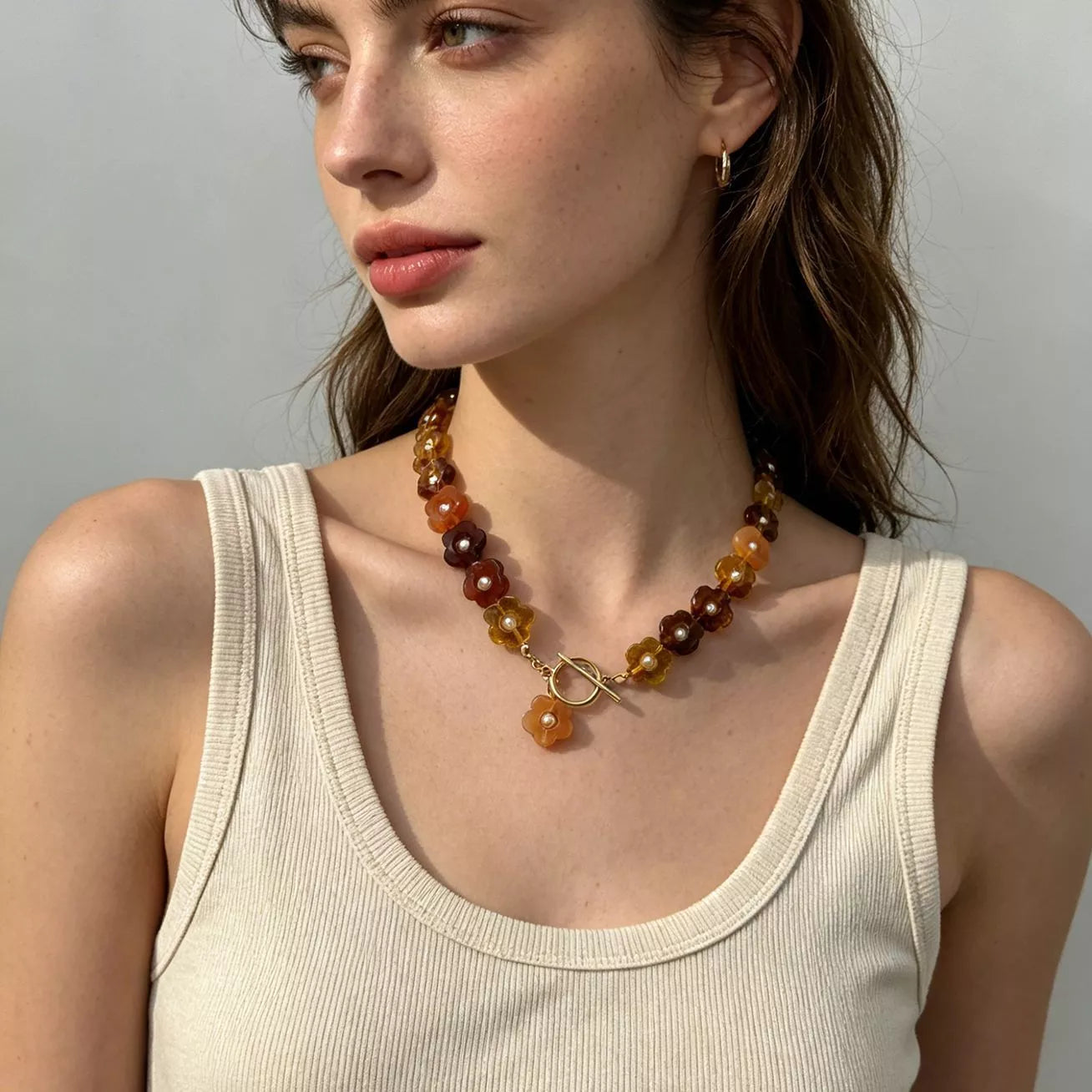 Retro Resin Flower Charm Necklace