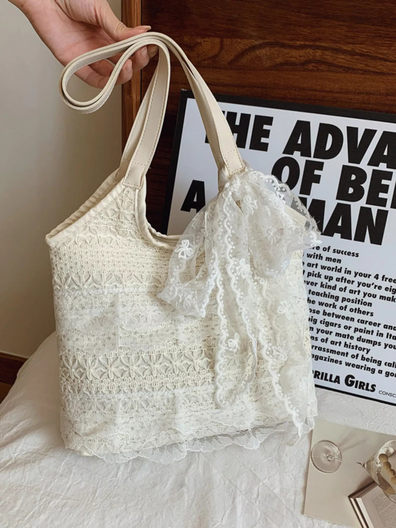 Lace Bowknot Woven Handbag
