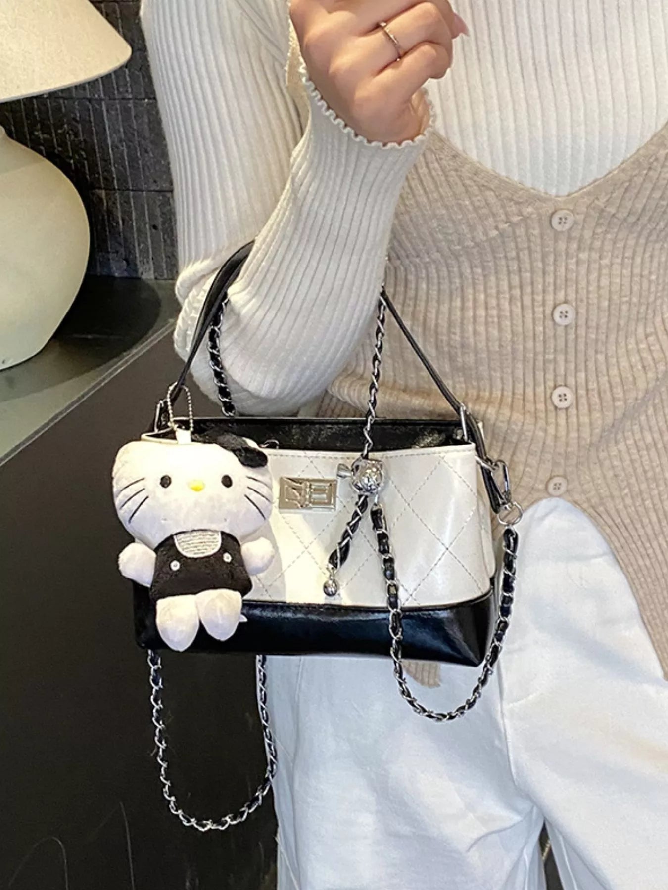 Quilted Chain Crossbody Bag