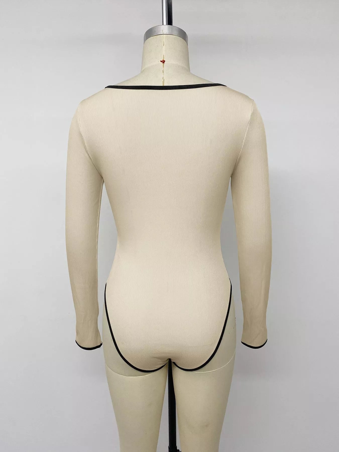 Ribbed Sweetheart Neckline Contrast Trim Long Sleeve Bodysuit