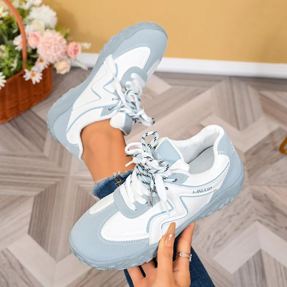 Round Toe Lace Up Sneakers