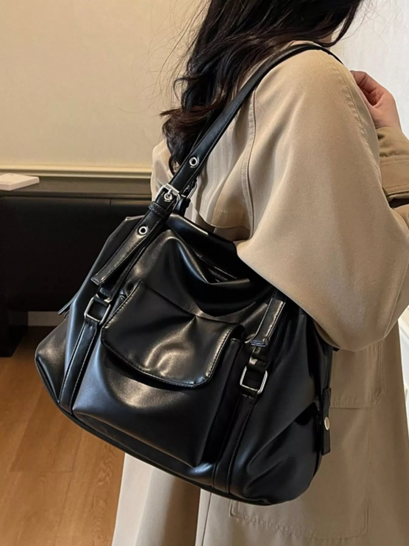 Multiple Pockets Handbag