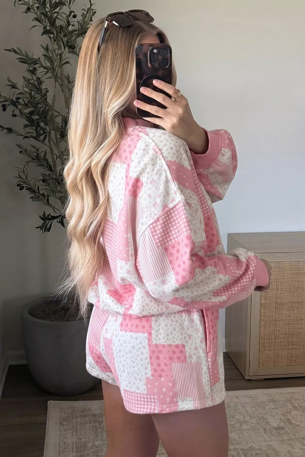 Patchwork Floral Print Drop Shoulder Baggy Pullover Drawstring Shorts Set