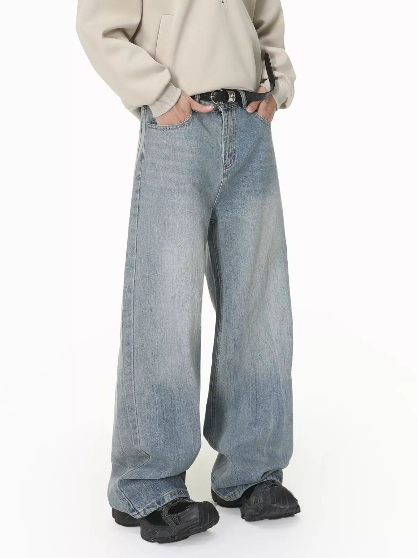Men's Loose Fit Washed Jeans
