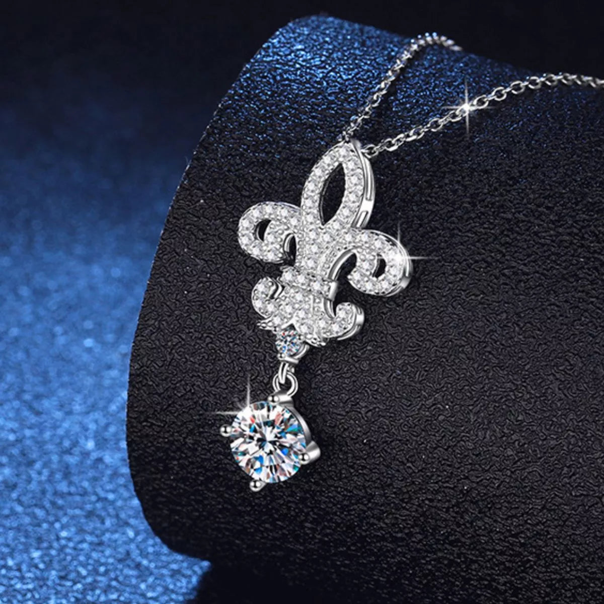 1 Carat Moissanite 925 Sterling Silver Iris Pendant Necklace