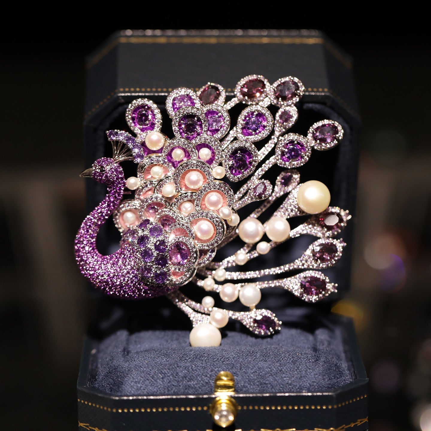 Alloy Freshwater Pearl Peacock Brooch