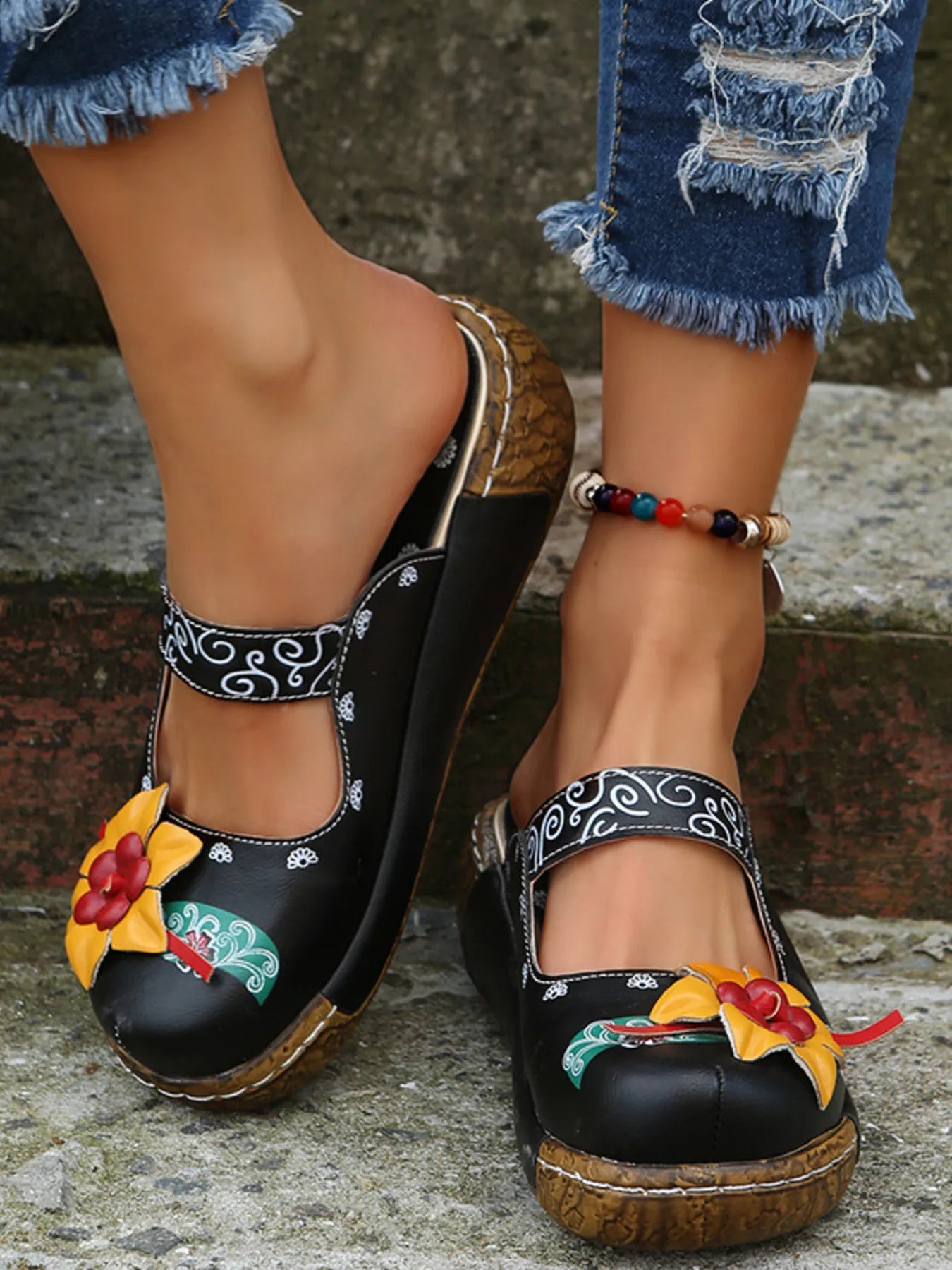 Flower Round Toe Sandals
