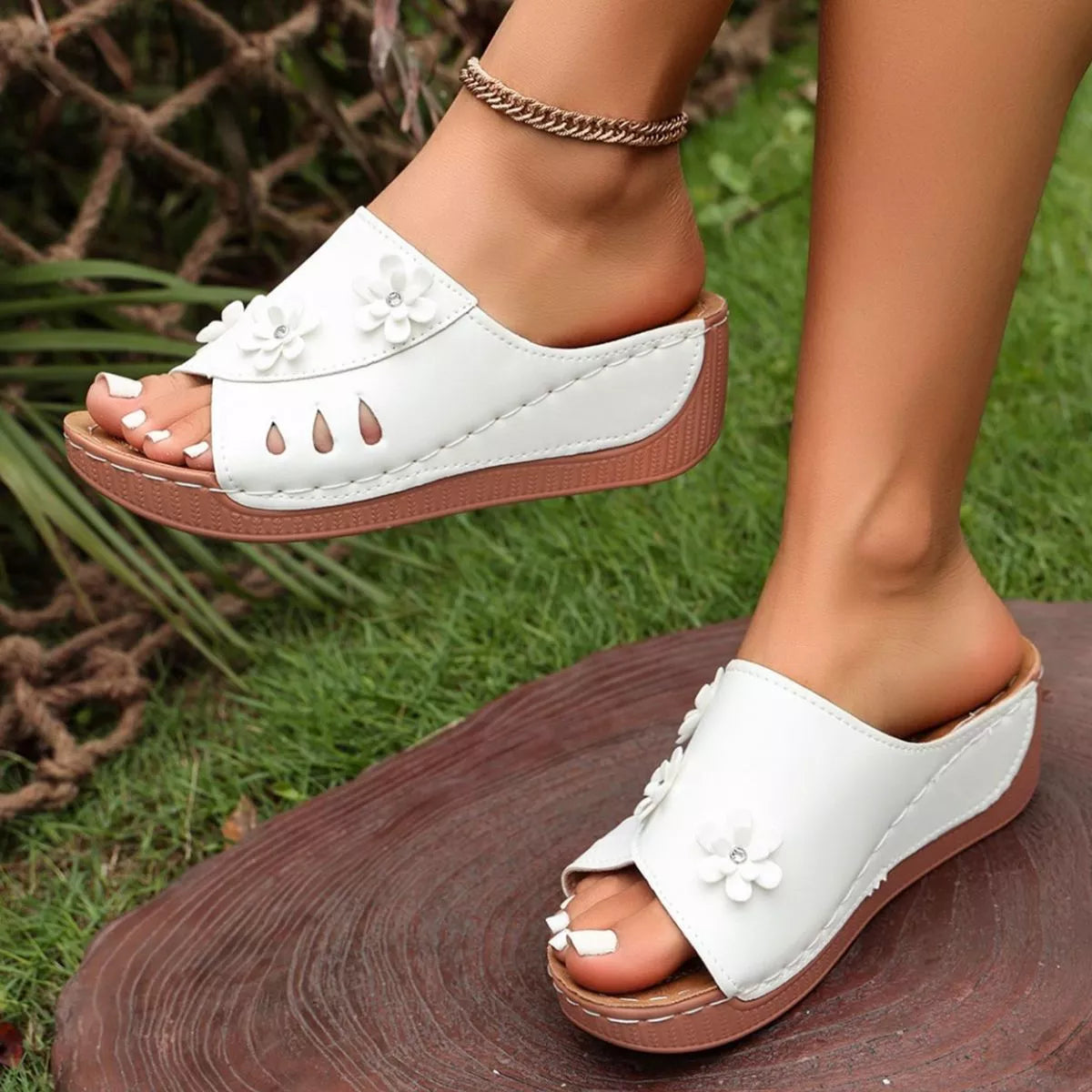 Comfortable Wedge Sandals with Floral Embellishments