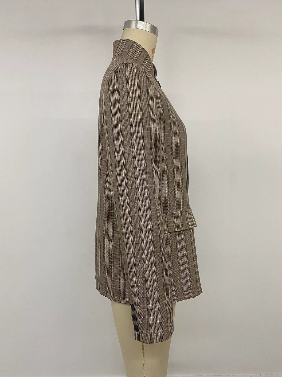 Plaid Single-Button Blazer