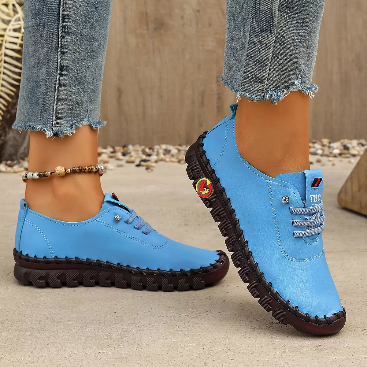 Round Toe Lace Up Sneakers