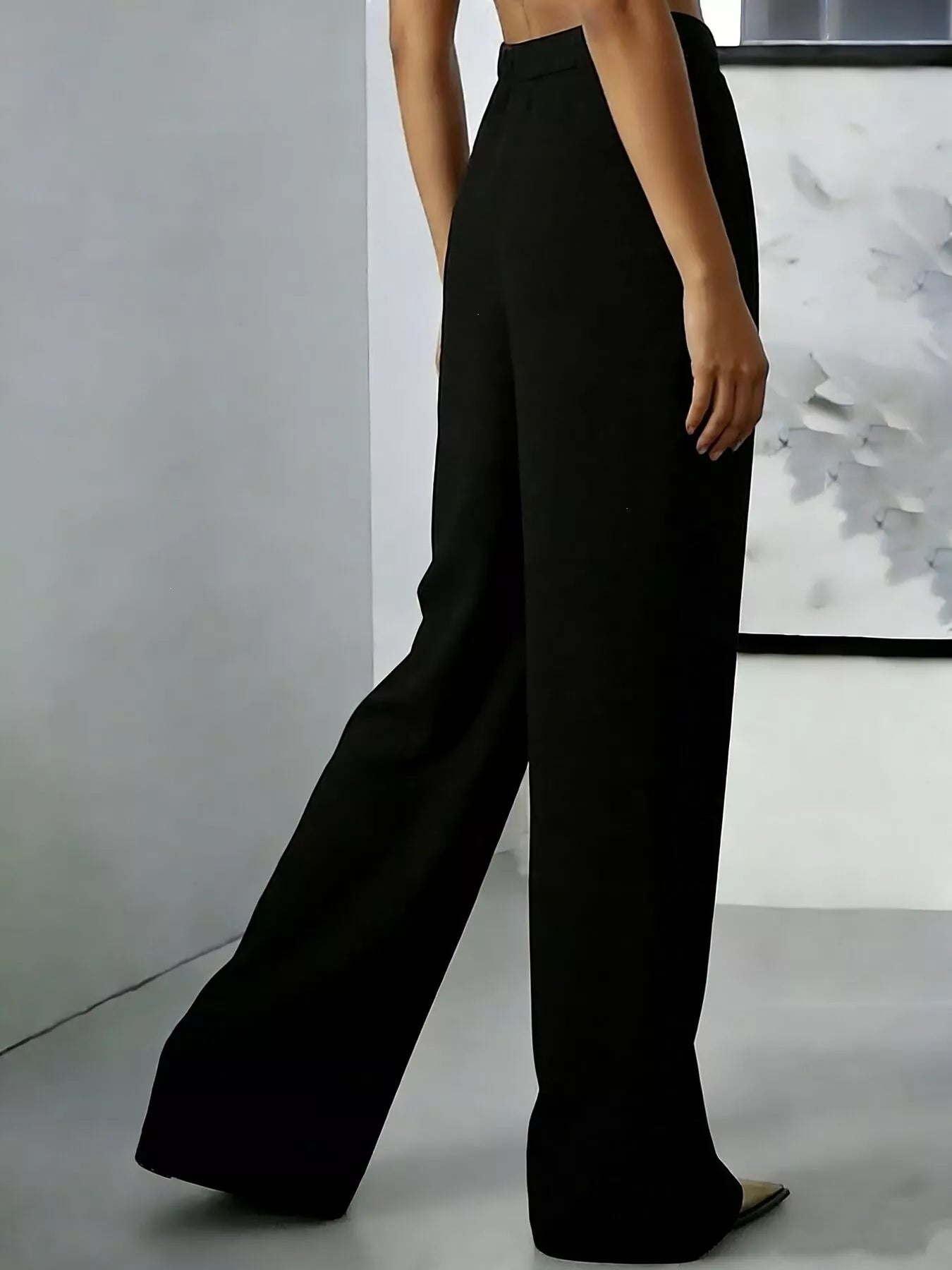 High-Waisted Pleated Wide-Leg Pants