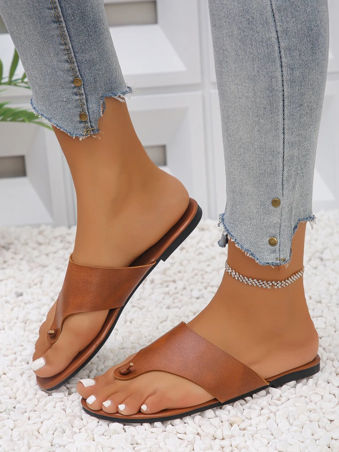Toe Post Flats Sandals
