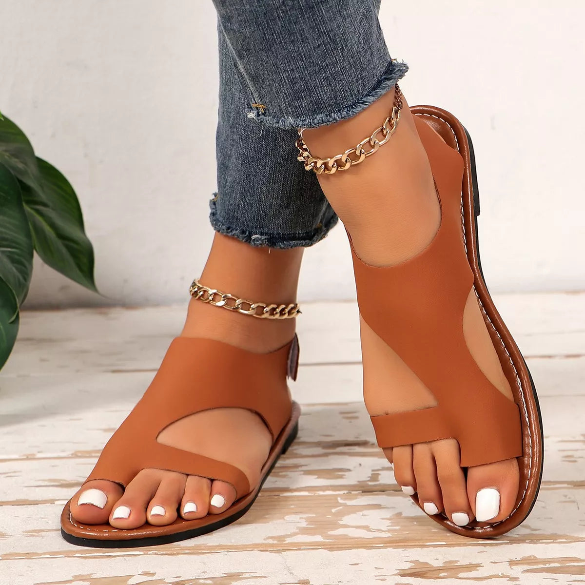 Toe Loop Flats Sandals