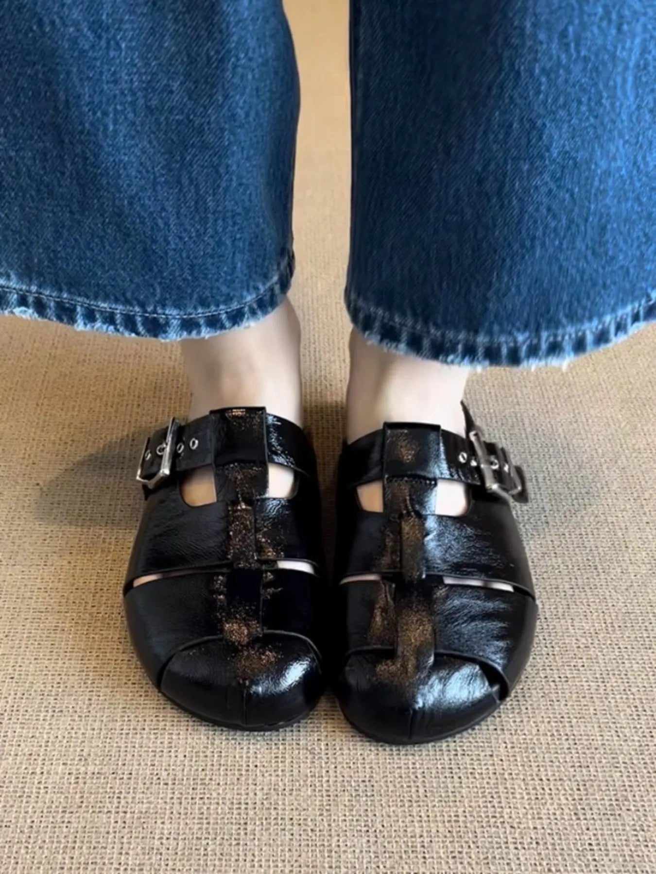 Round Toe Buckle Sandals