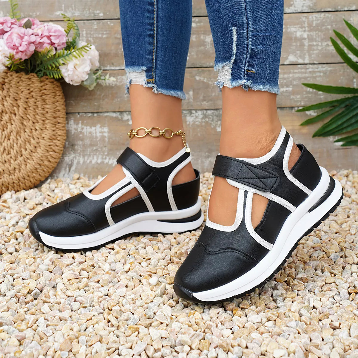 Round Toe Sandals