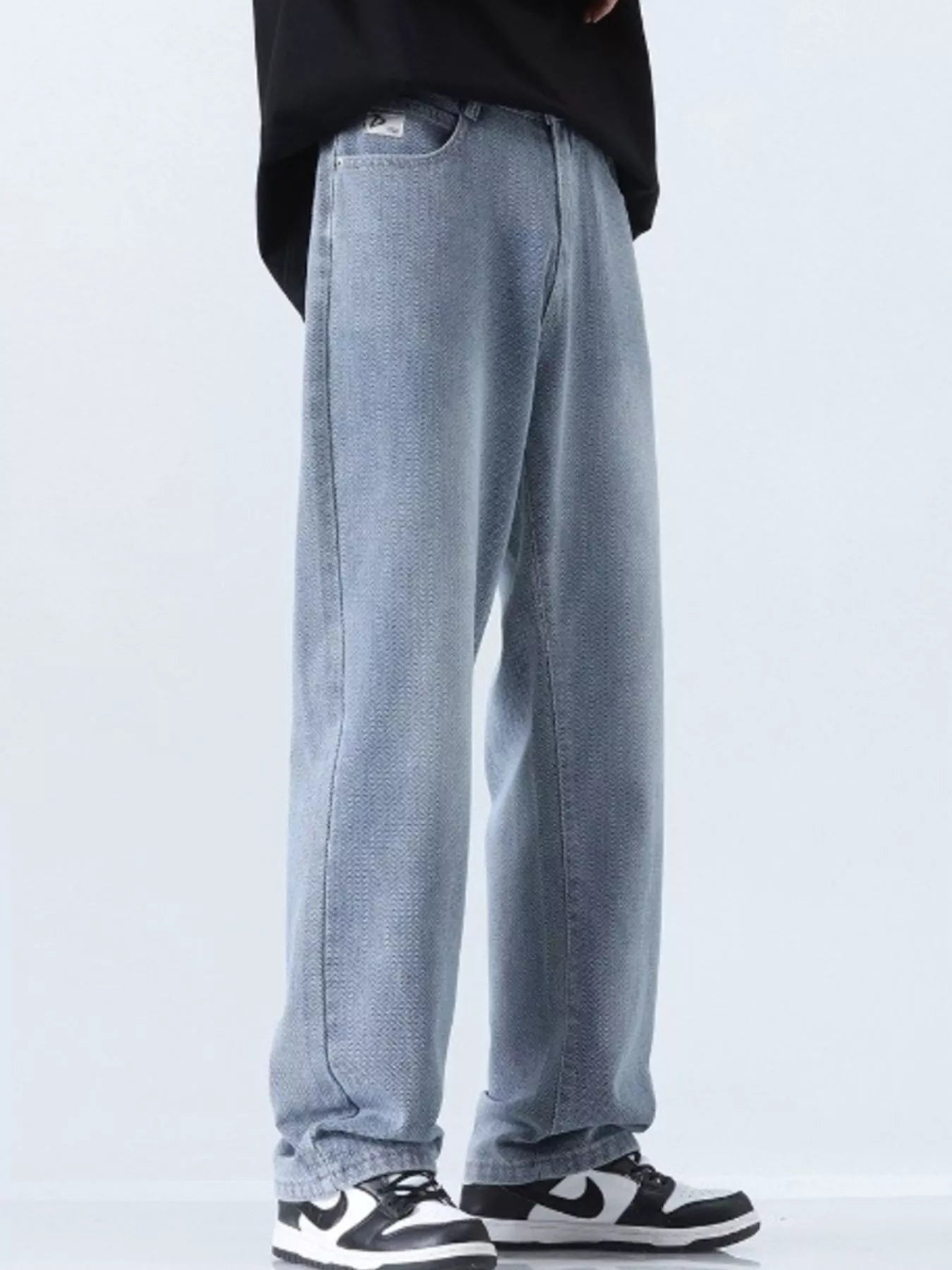 Men's Relaxed Fit Straight Leg Jeans