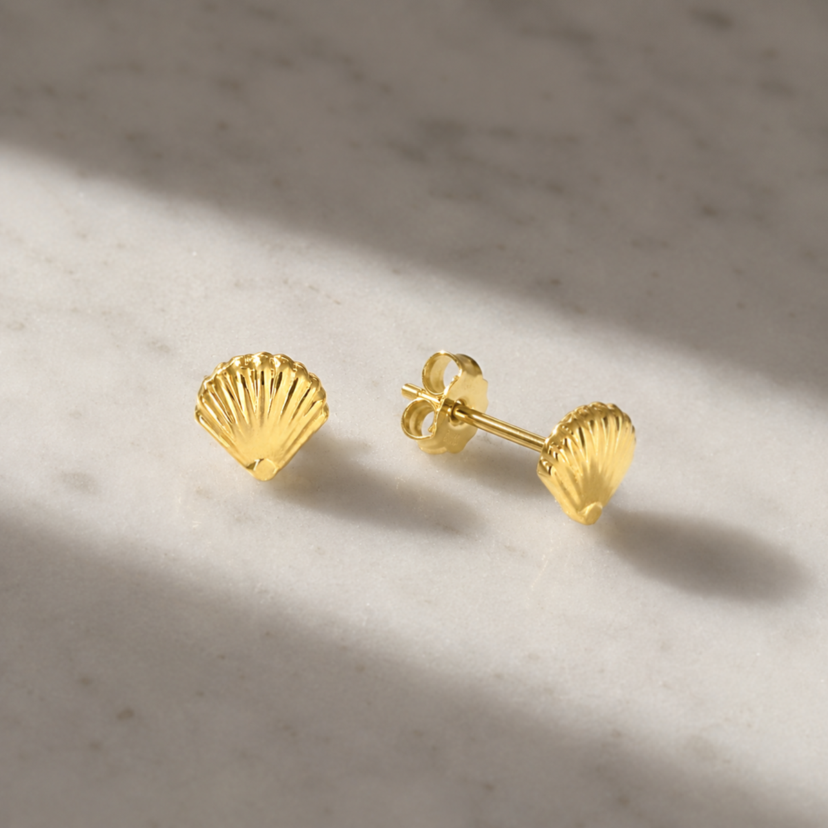 HOLLY DAINTY GOLD SEA SHELL STUD EARRINGS