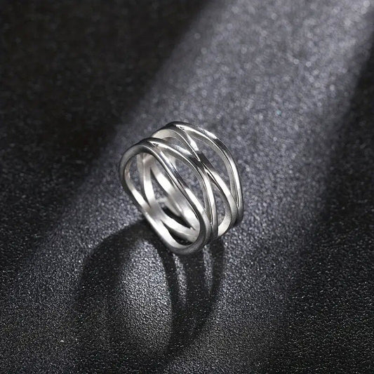 MAC166 Simple Geometric Lines Hollow Ring