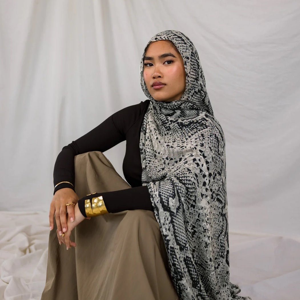 Painted Watercolor Modal Hijab in Bohemian Style (MH141)
