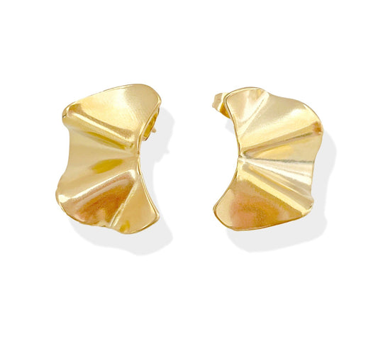 JACQUELINE GOLD WAVY STUD EARRING
